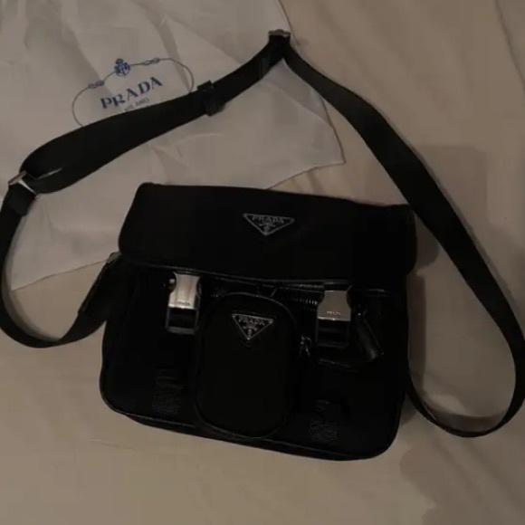 saccoche prada - Picture 2 of 3